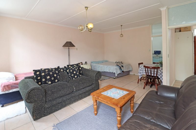 1 Bedroom Property for Sale in Robindale Gauteng