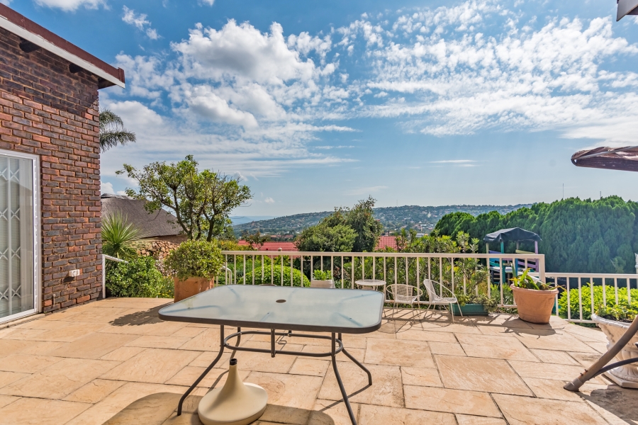 4 Bedroom Property for Sale in Roodekrans Gauteng
