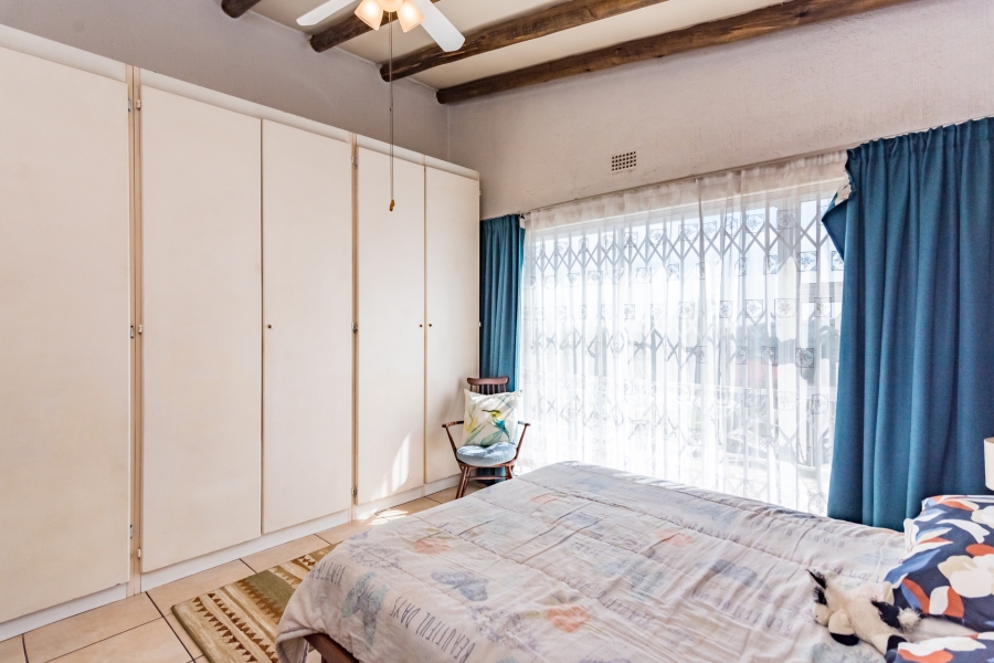 4 Bedroom Property for Sale in Roodekrans Gauteng