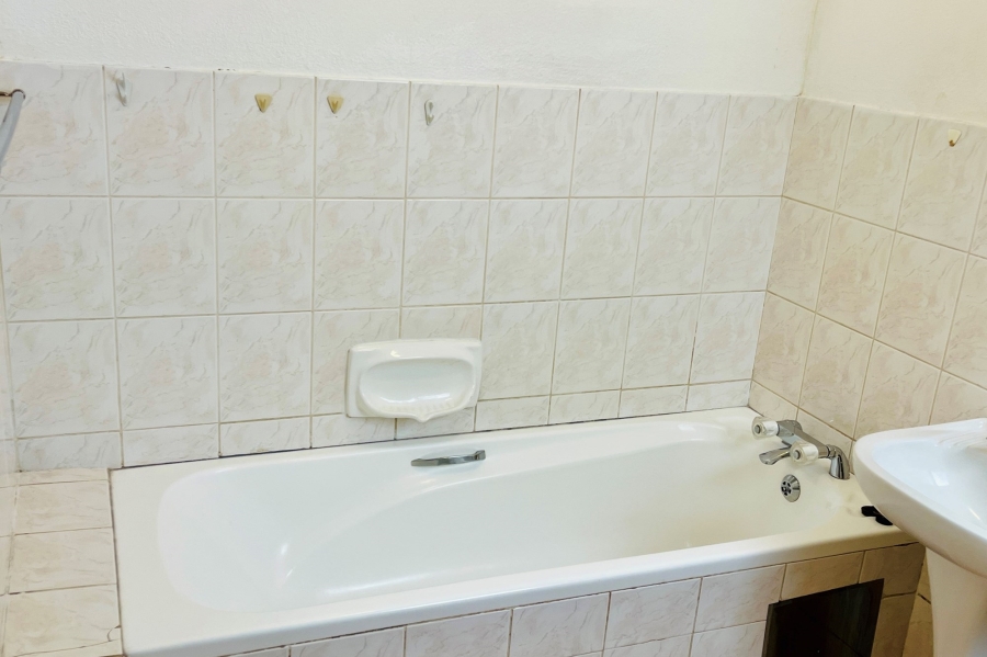 To Let 2 Bedroom Property for Rent in Winchester Hills Gauteng