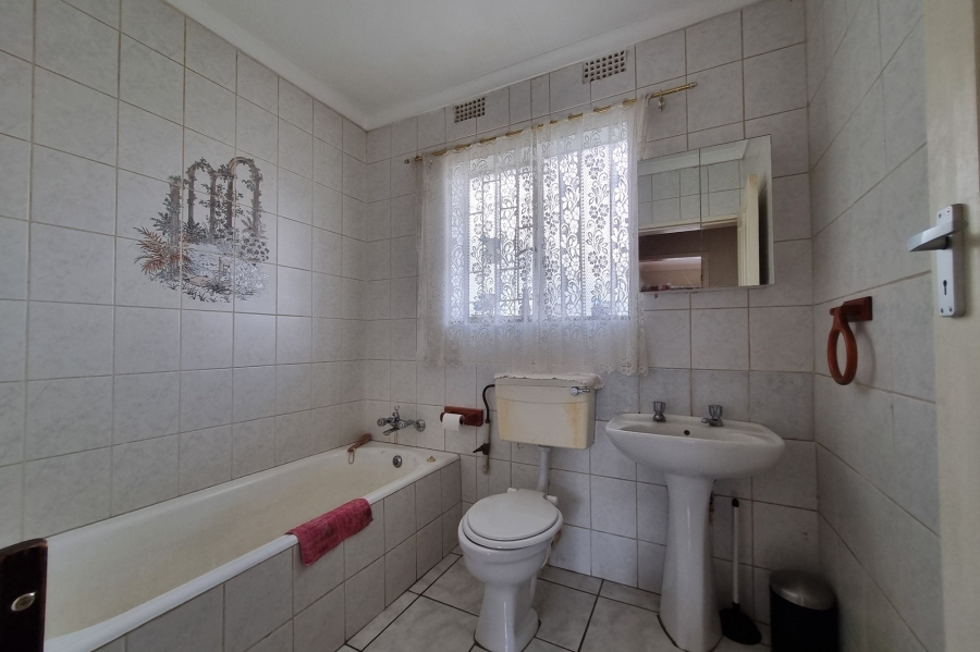3 Bedroom Property for Sale in Witpoortjie Gauteng