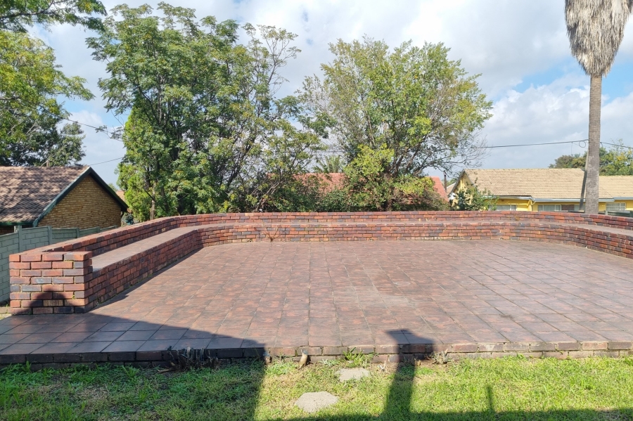 3 Bedroom Property for Sale in Witpoortjie Gauteng