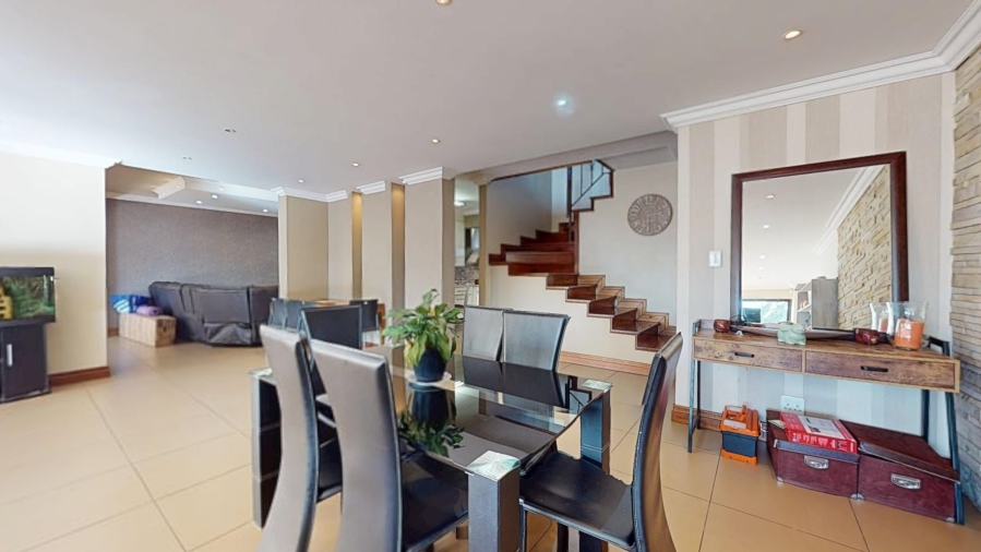 4 Bedroom Property for Sale in Primrose Hill Gauteng