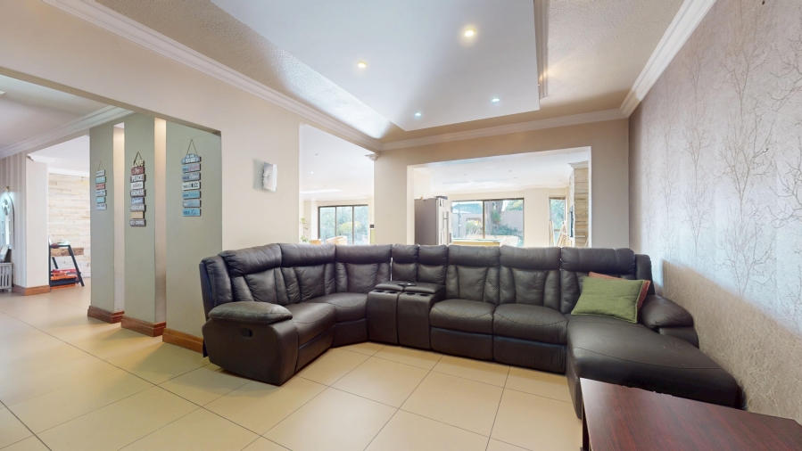4 Bedroom Property for Sale in Primrose Hill Gauteng