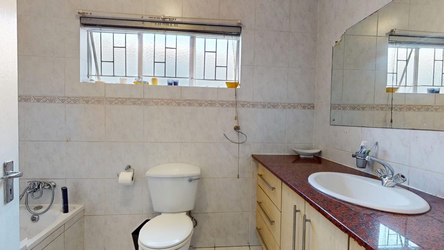 4 Bedroom Property for Sale in Primrose Hill Gauteng