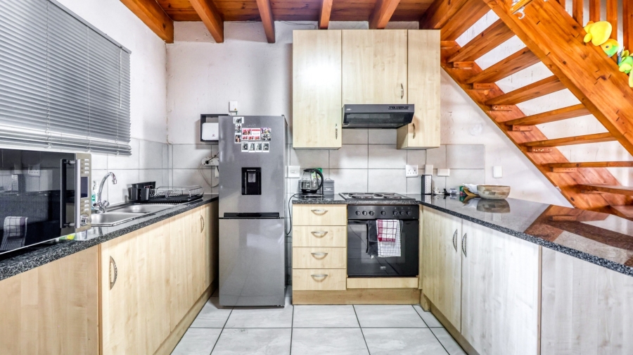 To Let 2 Bedroom Property for Rent in Sunninghill Gauteng