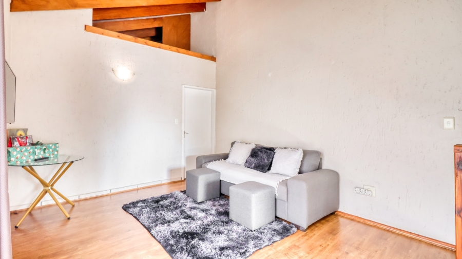 To Let 2 Bedroom Property for Rent in Sunninghill Gauteng