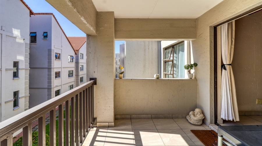 To Let 2 Bedroom Property for Rent in Sunninghill Gauteng