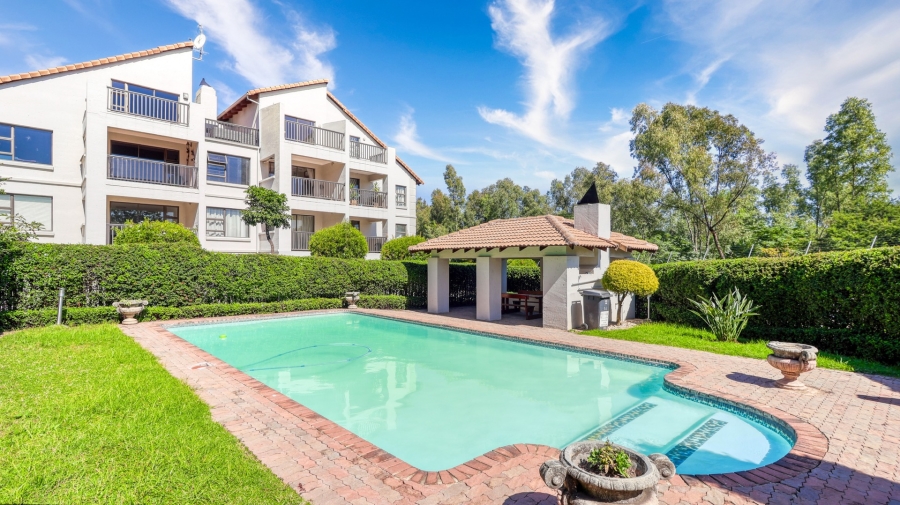 To Let 2 Bedroom Property for Rent in Sunninghill Gauteng