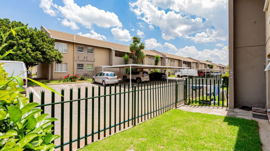 2 Bedroom Property for Sale in Ravenswood Gauteng