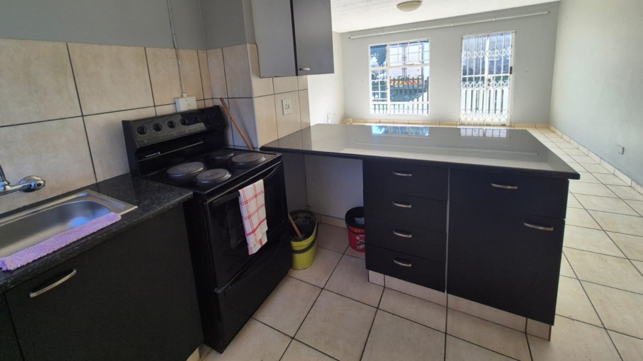 2 Bedroom Property for Sale in Ravenswood Gauteng