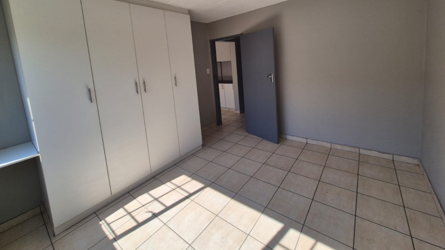 2 Bedroom Property for Sale in Ravenswood Gauteng
