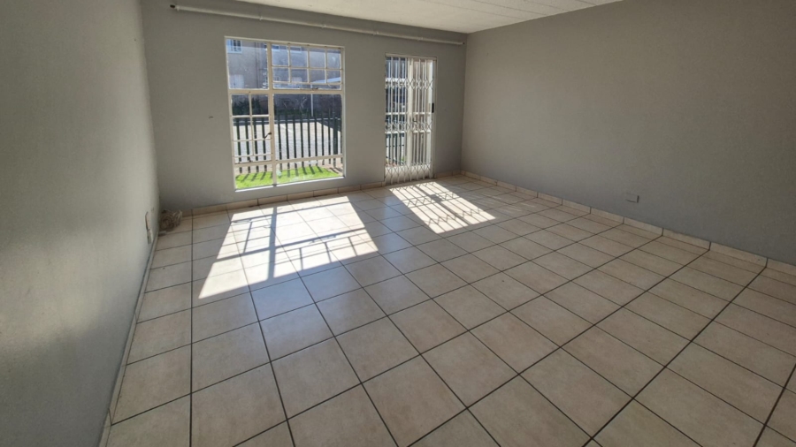2 Bedroom Property for Sale in Ravenswood Gauteng