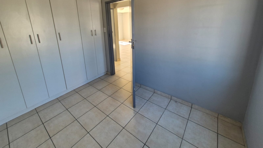 2 Bedroom Property for Sale in Ravenswood Gauteng