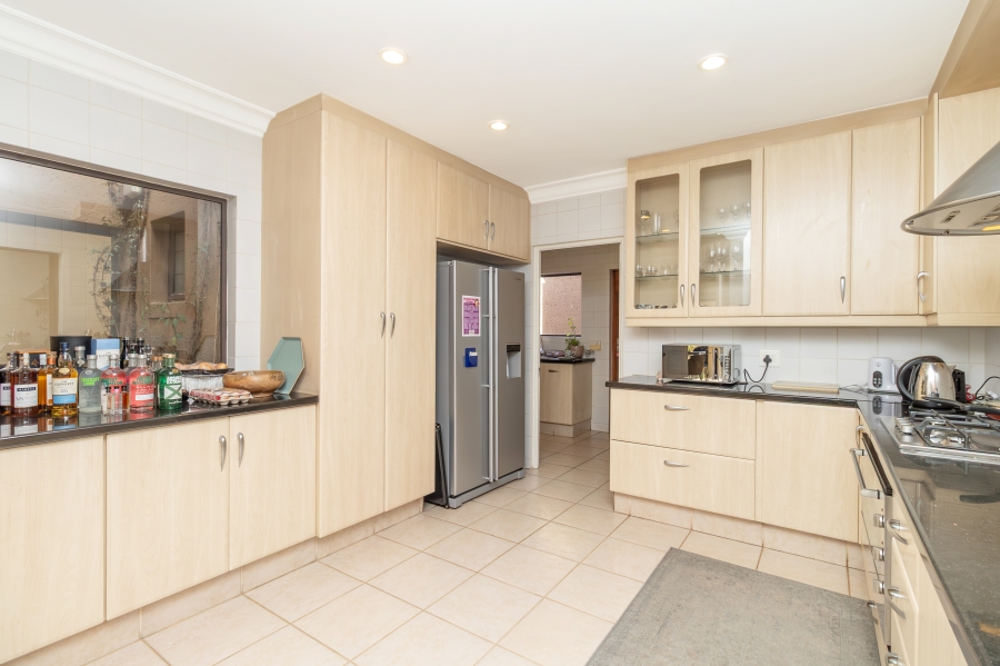 To Let 3 Bedroom Property for Rent in River Club Gauteng