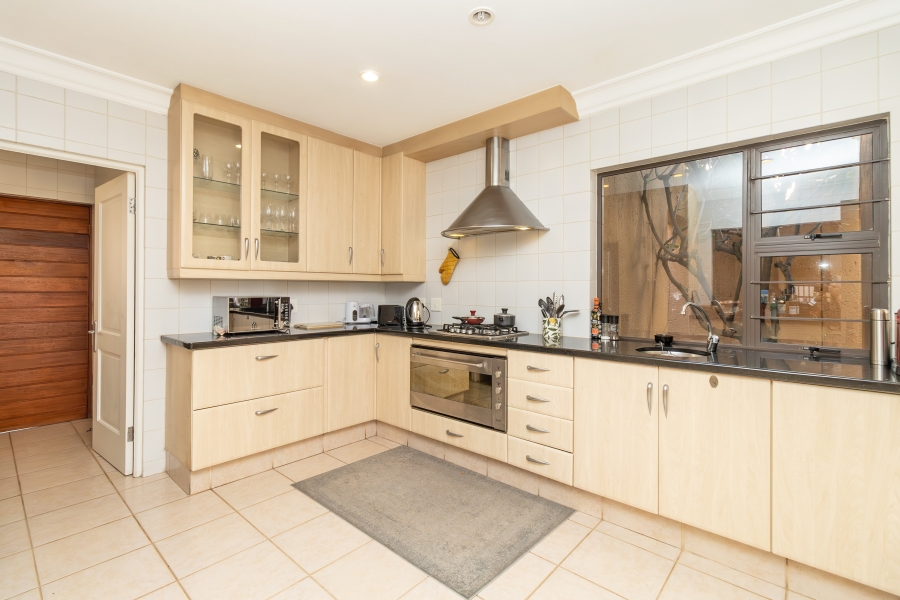 To Let 3 Bedroom Property for Rent in River Club Gauteng