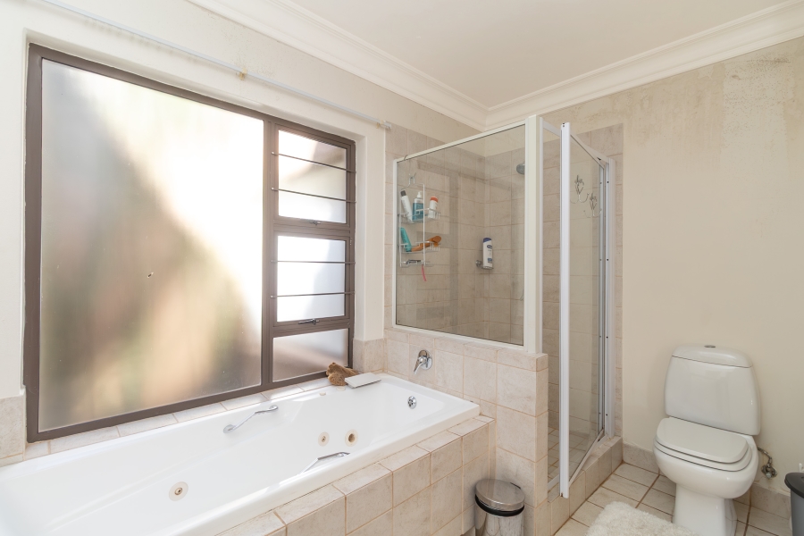 To Let 3 Bedroom Property for Rent in River Club Gauteng