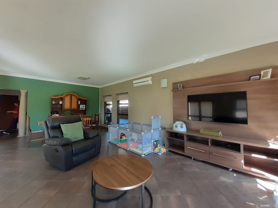 3 Bedroom Property for Sale in Meyerton Central Gauteng