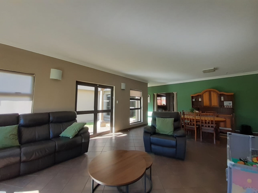 3 Bedroom Property for Sale in Meyerton Central Gauteng