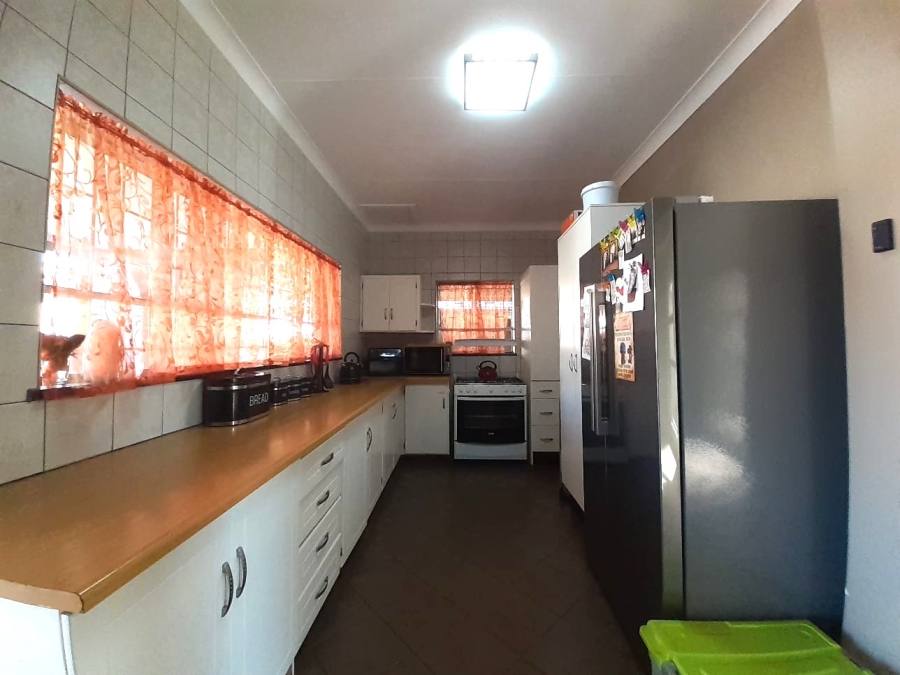 3 Bedroom Property for Sale in Meyerton Central Gauteng