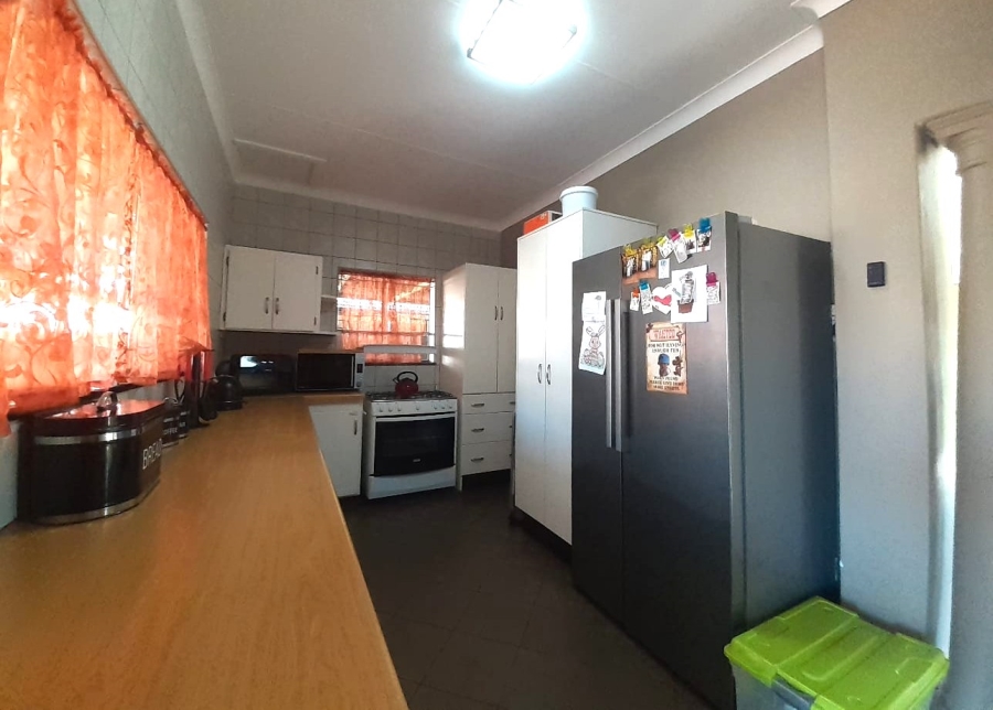 3 Bedroom Property for Sale in Meyerton Central Gauteng
