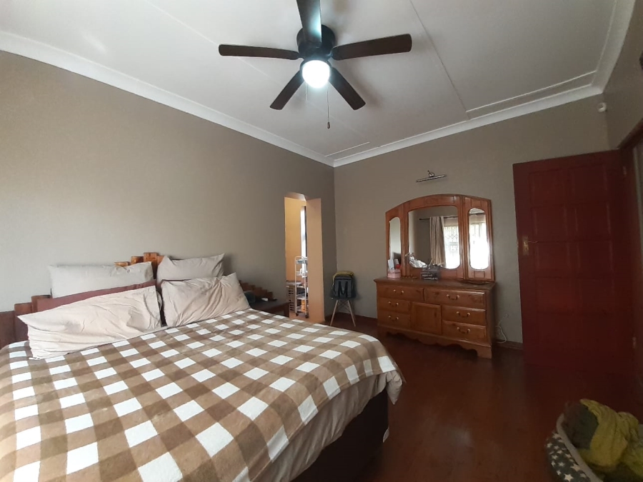3 Bedroom Property for Sale in Meyerton Central Gauteng