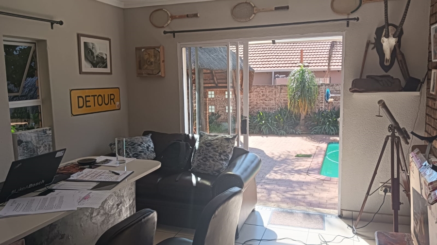4 Bedroom Property for Sale in Edleen Gauteng