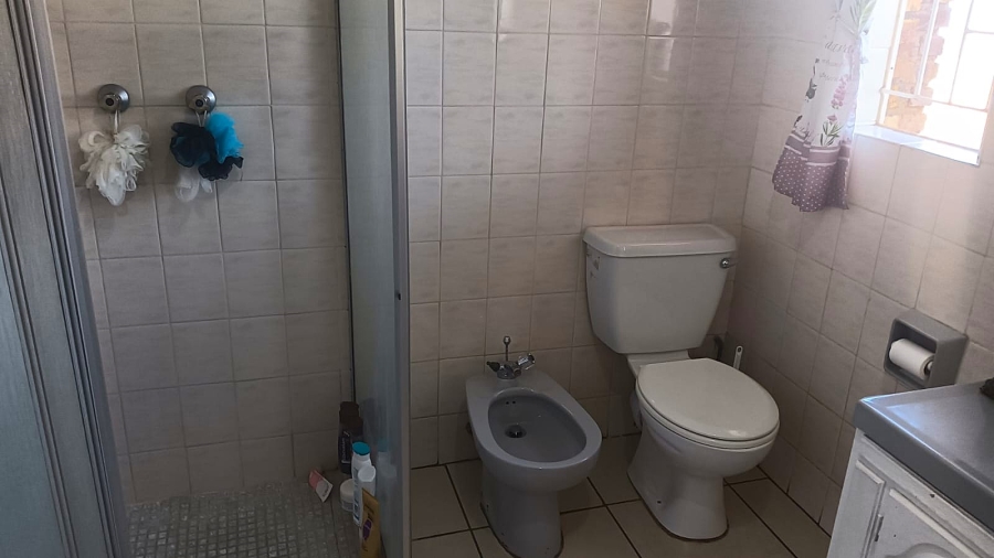 4 Bedroom Property for Sale in Edleen Gauteng