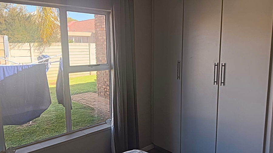 4 Bedroom Property for Sale in Edleen Gauteng