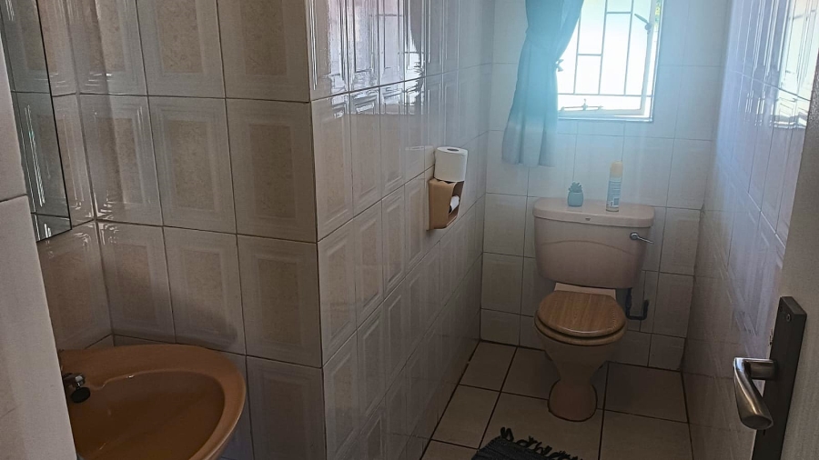 4 Bedroom Property for Sale in Edleen Gauteng