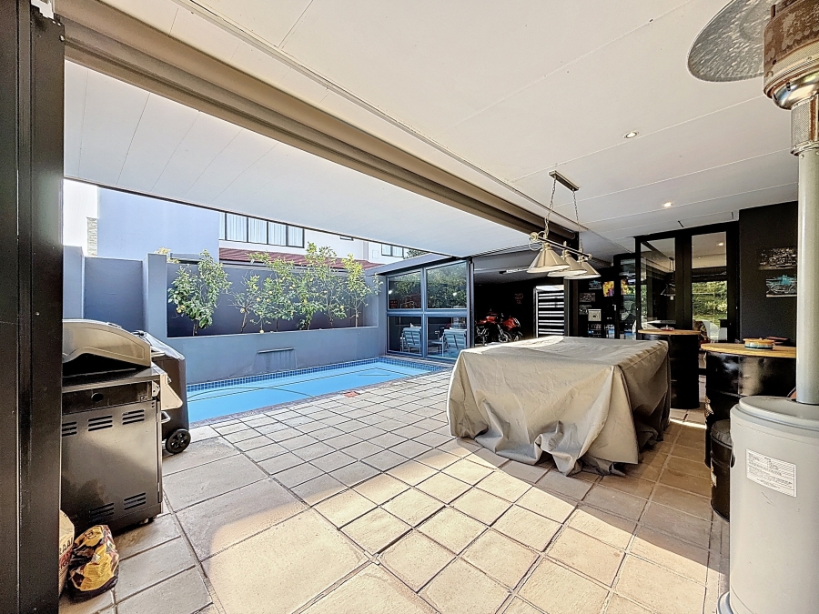 3 Bedroom Property for Sale in Lombardy Estate Gauteng