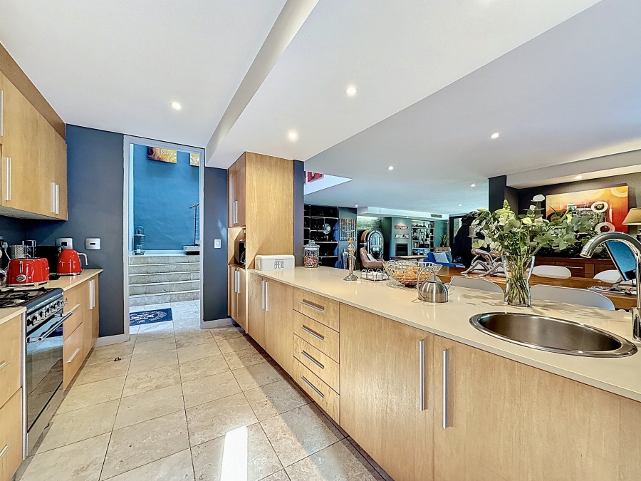 3 Bedroom Property for Sale in Lombardy Estate Gauteng