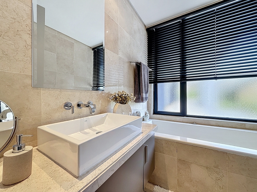 3 Bedroom Property for Sale in Lombardy Estate Gauteng