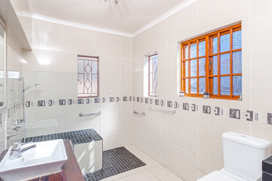 3 Bedroom Property for Sale in Florida Park Gauteng