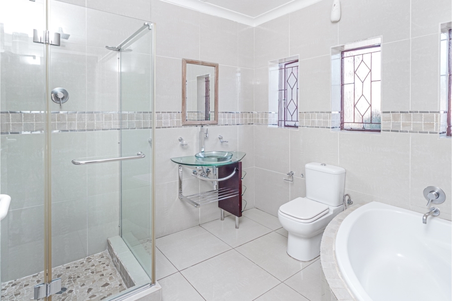 3 Bedroom Property for Sale in Florida Park Gauteng
