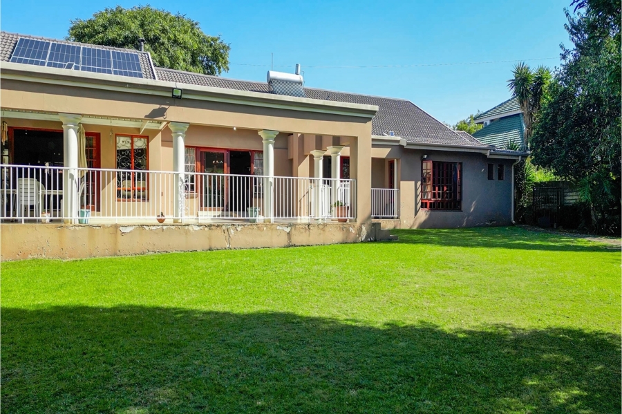3 Bedroom Property for Sale in Florida Park Gauteng