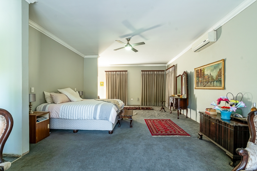 5 Bedroom Property for Sale in Lynnwood Glen Gauteng