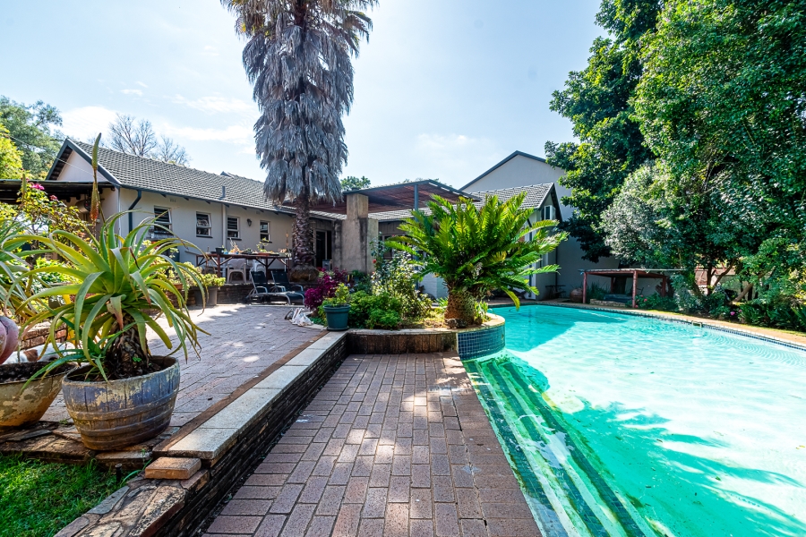 5 Bedroom Property for Sale in Lynnwood Glen Gauteng