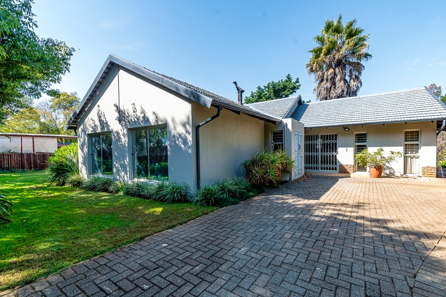 5 Bedroom Property for Sale in Lynnwood Glen Gauteng