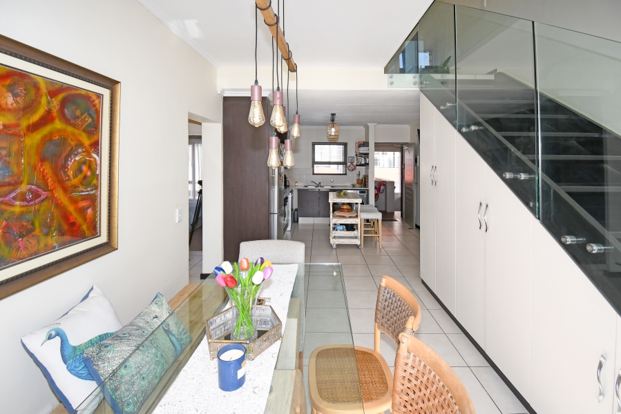 2 Bedroom Property for Sale in Lonehill Gauteng