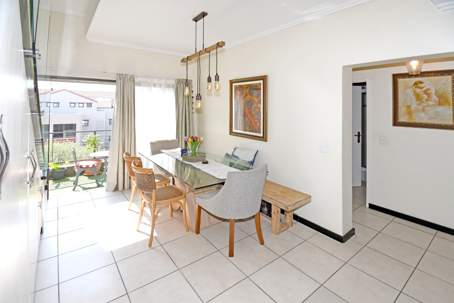 2 Bedroom Property for Sale in Lonehill Gauteng