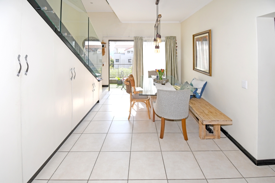 2 Bedroom Property for Sale in Lonehill Gauteng