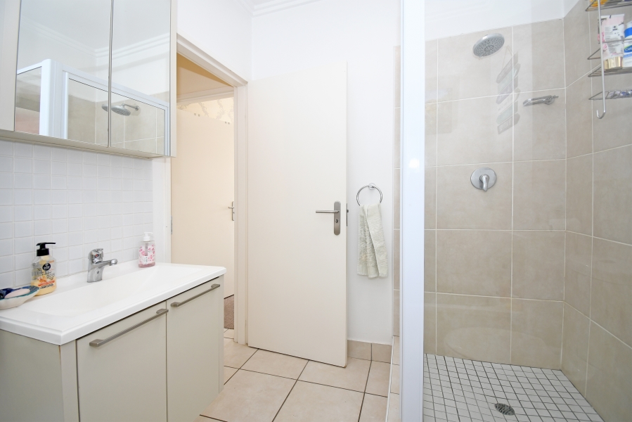 2 Bedroom Property for Sale in Lonehill Gauteng