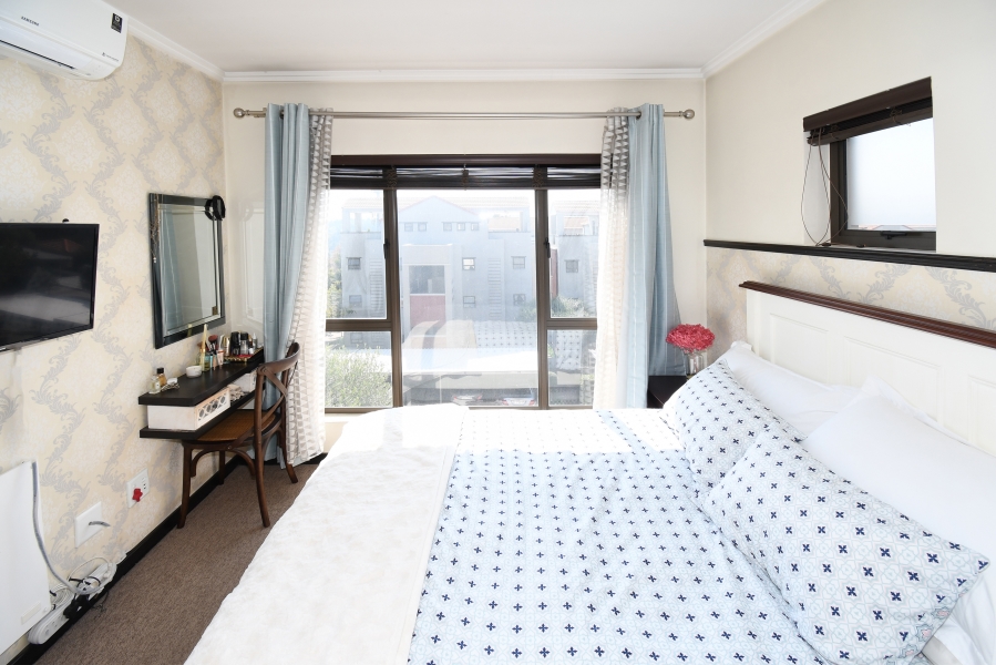 2 Bedroom Property for Sale in Lonehill Gauteng