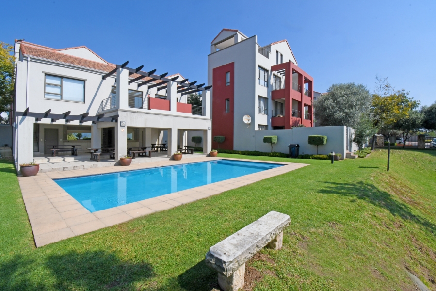 2 Bedroom Property for Sale in Lonehill Gauteng