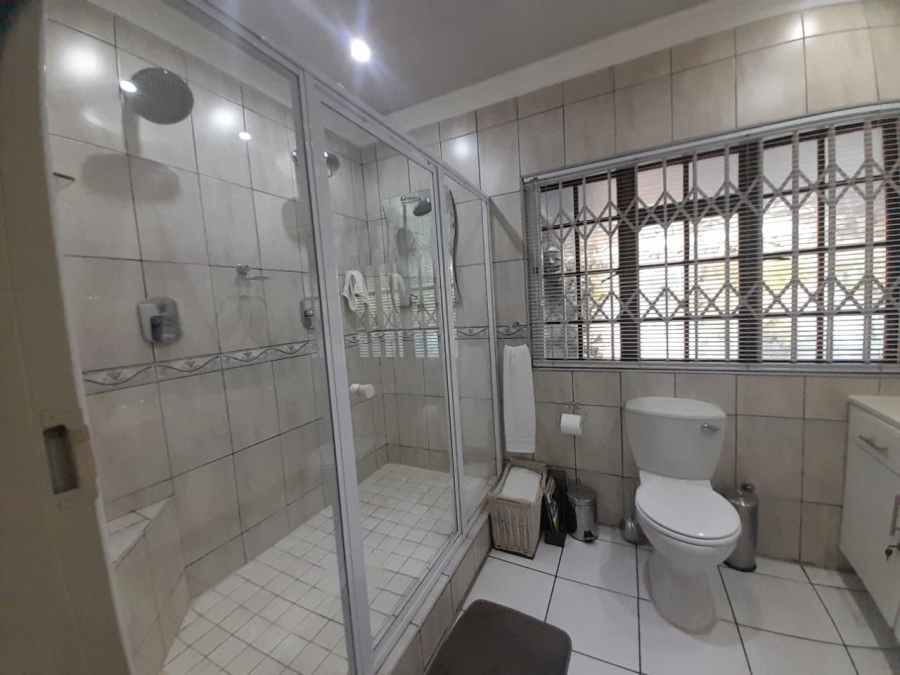 To Let 4 Bedroom Property for Rent in Falcon Ridge Gauteng