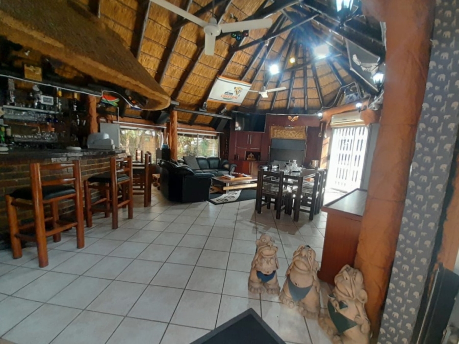 To Let 4 Bedroom Property for Rent in Falcon Ridge Gauteng