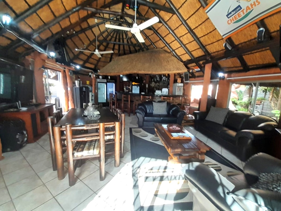To Let 4 Bedroom Property for Rent in Falcon Ridge Gauteng