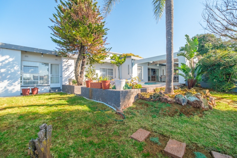 4 Bedroom Property for Sale in Wilro Park Gauteng