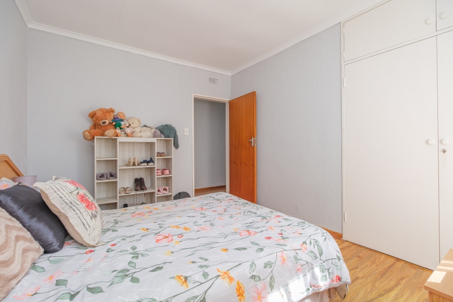 4 Bedroom Property for Sale in Wilro Park Gauteng